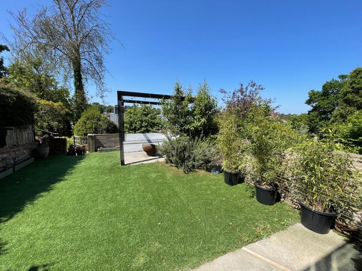 Garden Apartment Winchester Exterior foto
